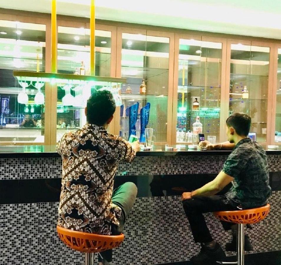 Os 호텔 에두키츠 Batam 외부 사진
