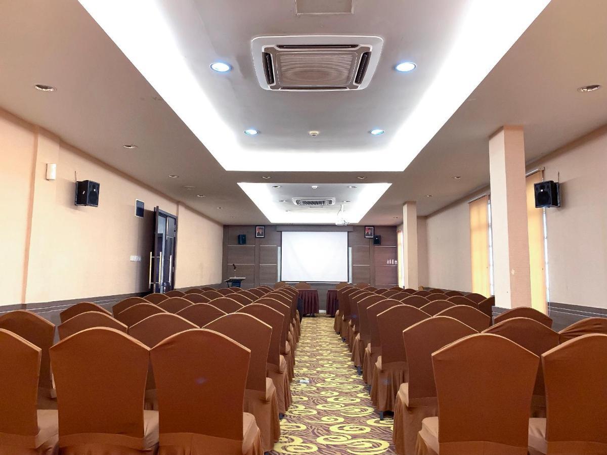 Os 호텔 에두키츠 Batam 외부 사진